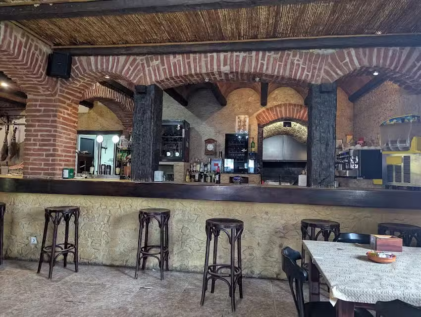 Mes&oacute;n de L&iacute;jar