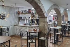 Mes&oacute;n El Chato