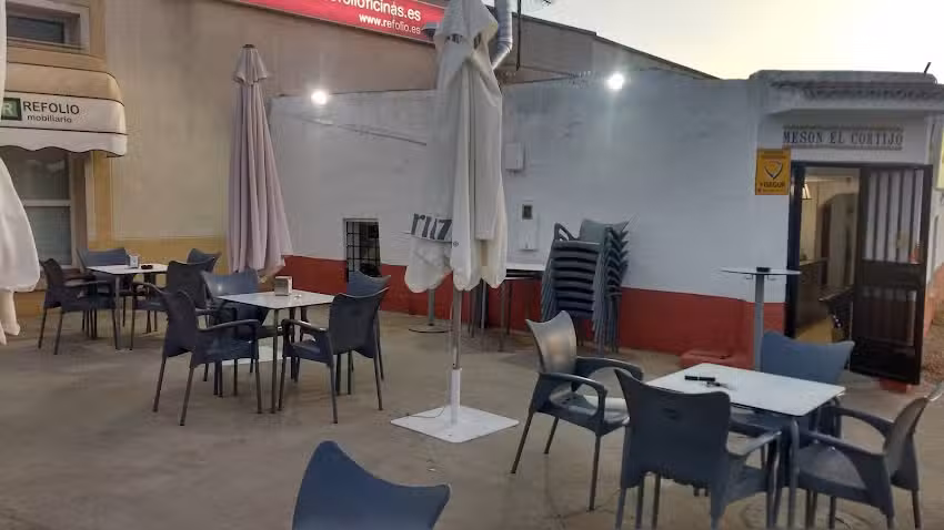 Mes&oacute;n El Cortijo