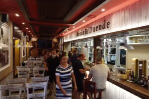 Mes&oacute;n el Duende