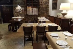 Mes&oacute;n El Estanco de Somi&oacute;