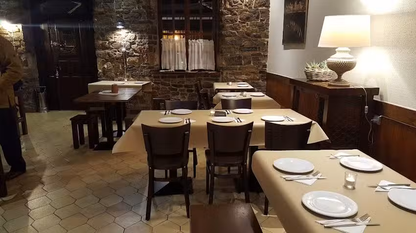 Mes&oacute;n El Estanco de Somi&oacute;