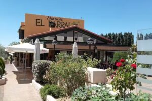 Mes&oacute;n El Parral