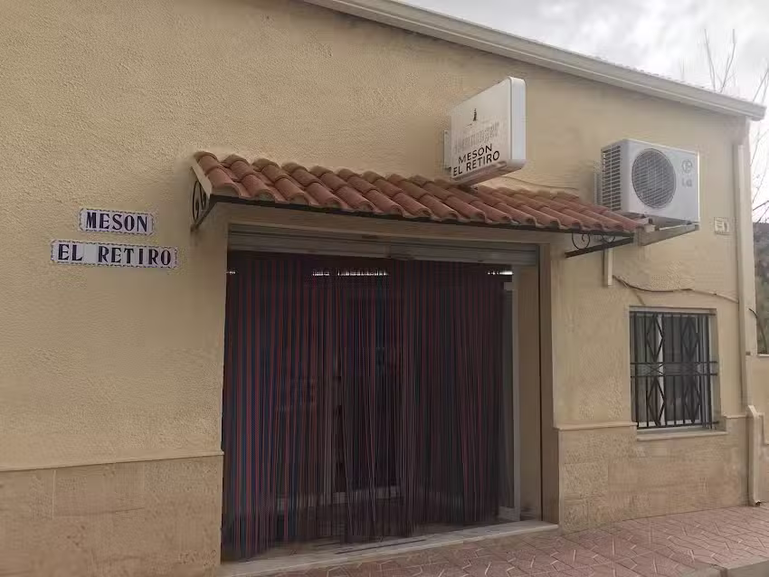 MES&Oacute;N EL RETIRO.