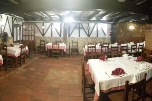 Mes&oacute;n El Tejar