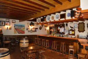 Mes&oacute;n &laquo;El Tropez&oacute;n&raquo;