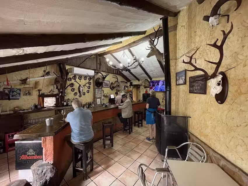 Mes&oacute;n Las Lastras