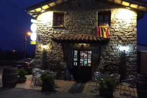 Mes&oacute;n Les Ruedes