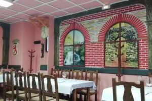 Mes&oacute;n Los Amigos