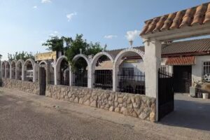 Mes&oacute;n Los Arcos