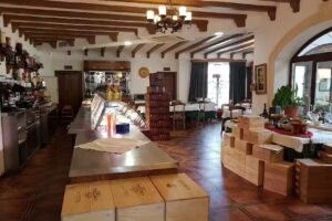 Mes&oacute;n Los Rosales