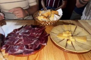 Mes&oacute;n Los Su&aacute;rez