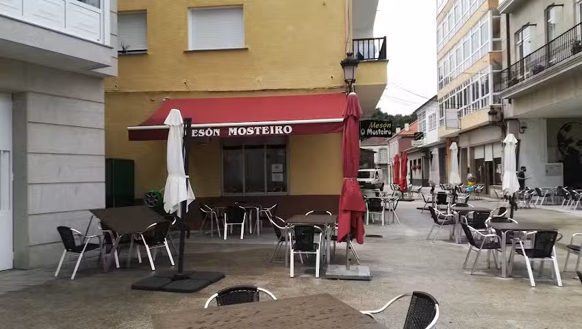 Mes&oacute;n O Mosteiro