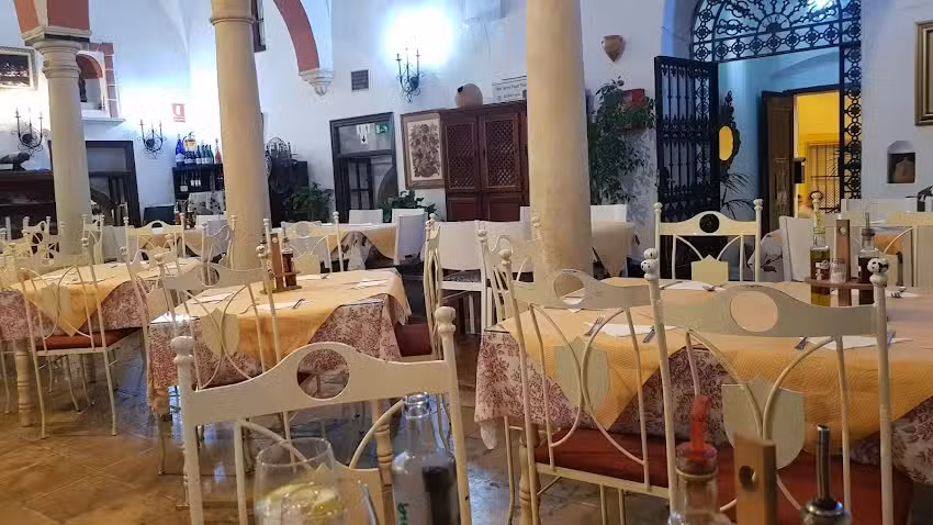 Mes&oacute;n Patio Andaluz