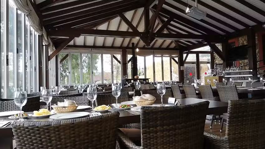 Mes&oacute;n Restaurante Curro Lucena