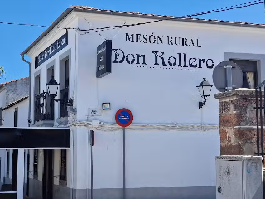 Mes&oacute;n Rural Don Rollero