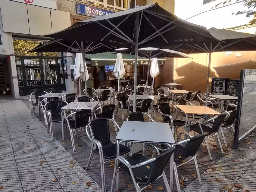 Mes&oacute;n Sin Nombre