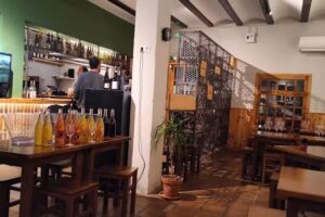 MEVINO Taberna de vinos naturales