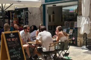 Mientras Tanto &ndash; restobar &bull; tapas &bull; drinks