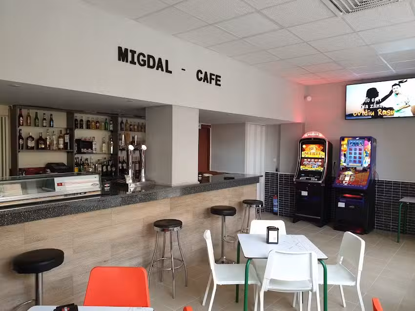 Migdal Cafe