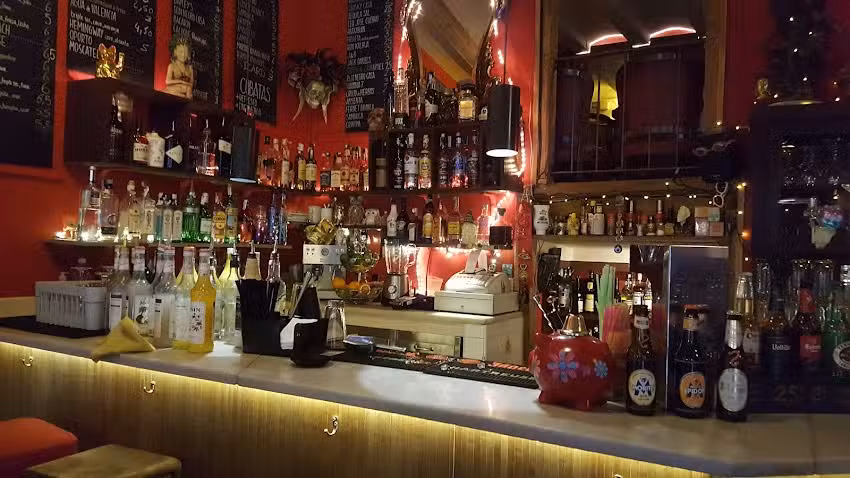 Milans Bar