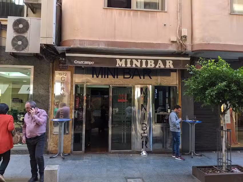 Mini Bar