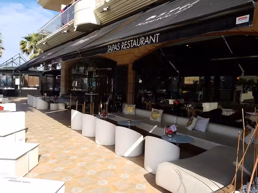 Mix La Pineda Restaurant
