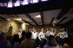 Mombasa Café y Copas