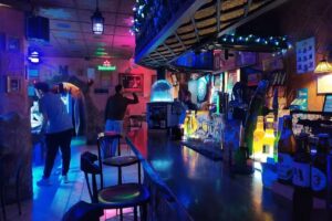 MONASTERI CAF&Eacute;-PUB