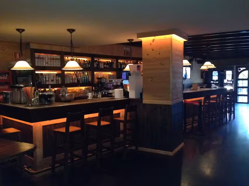 Moobi Caf&eacute; Alhaur&iacute;n
