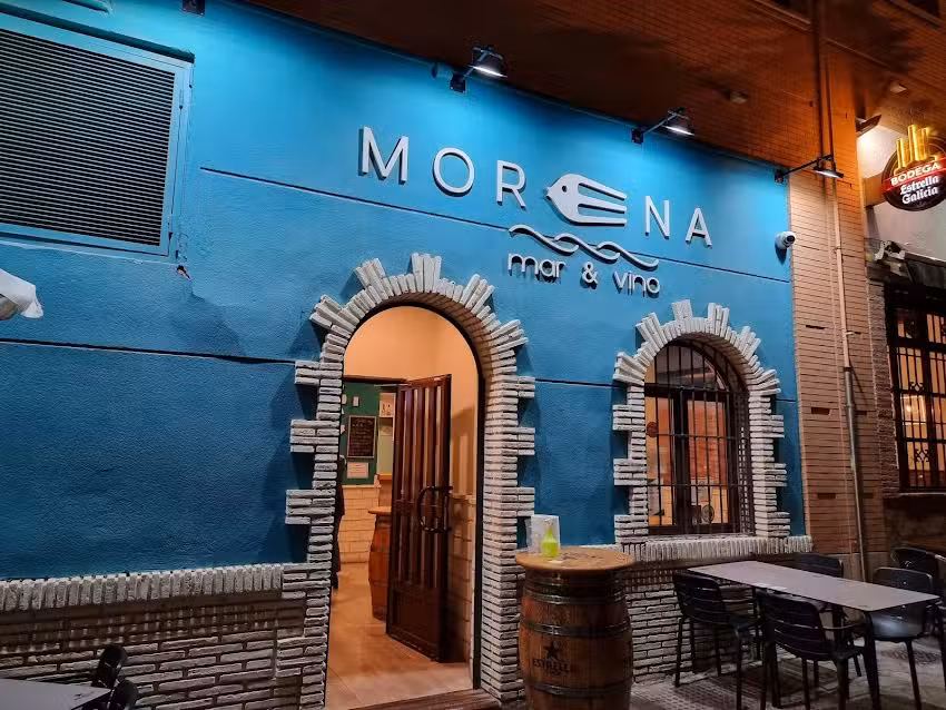MORENA CUBAR