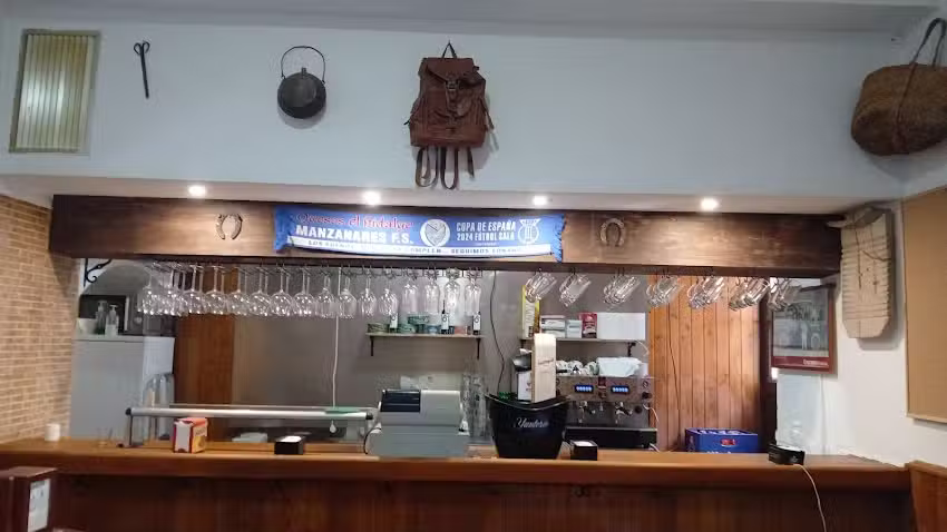 MPM Mi parada Manchega Cafe Bar