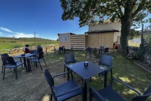 Nal&uacute; Lounge Bar