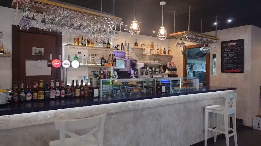 Nazar Caf&eacute;-Bar