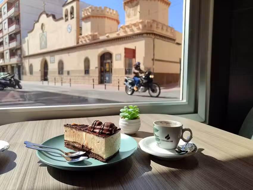 NAZZARENO &ndash; ᴄᴀꜰᴇ́