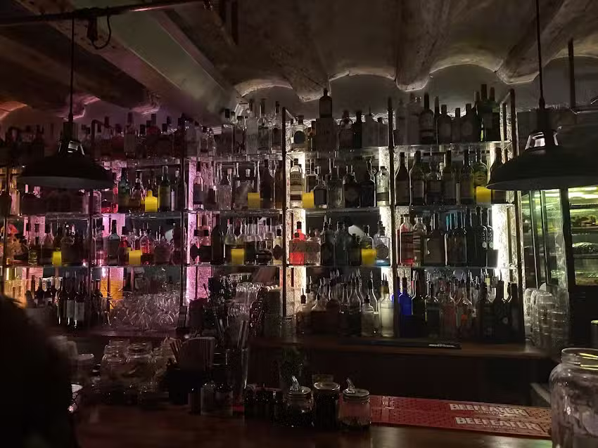 Nina Burgers and Cocktails