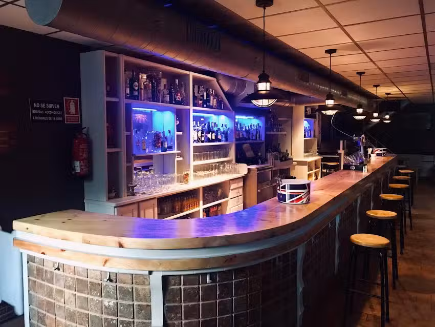 Nudos Music Bar
