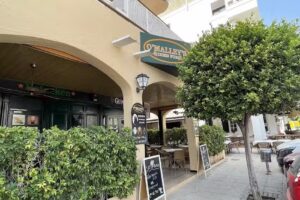 O&rsquo;Malley&rsquo;s Irish Pub