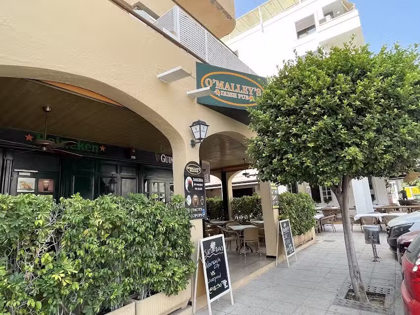 O&rsquo;Malley&rsquo;s Irish Pub