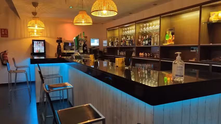 Oasis Beach Shishas & Lounge Bar