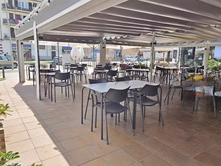 Oasis sol bar