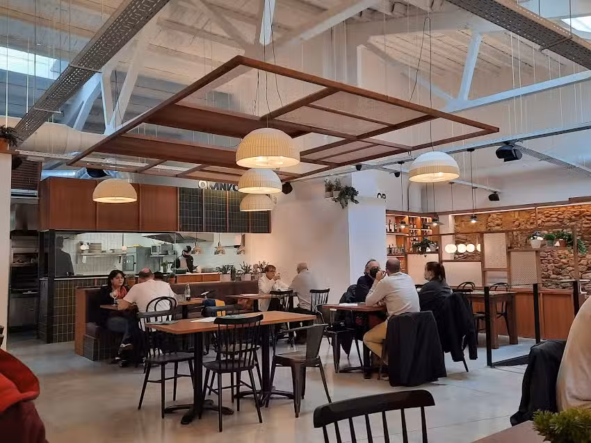 Omn&iacute;vor &ndash; Vermouth / Restaurant / Cocktails