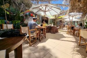 On The Beach Ibiza &ndash; Restaurante con estilo playero en Cala San Vicente