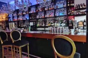 &Oacute;pera C&oacute;ctel Bar