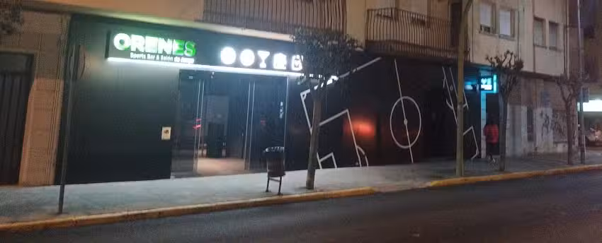 Orenes Sports Bar & Sal&oacute;n de Juego