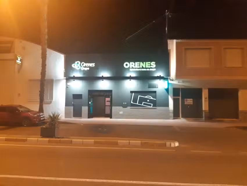 Orenes Sports Bar & Sal&oacute;n de Juego