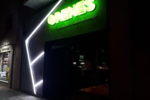 Orenes Sports Bar & Sal&oacute;n de Juego