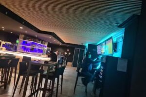 Orenes Sports Bar & Sal&oacute;n de Juego