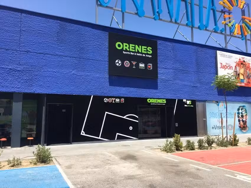 Orenes Sports Bar & Sal&oacute;n de Juego