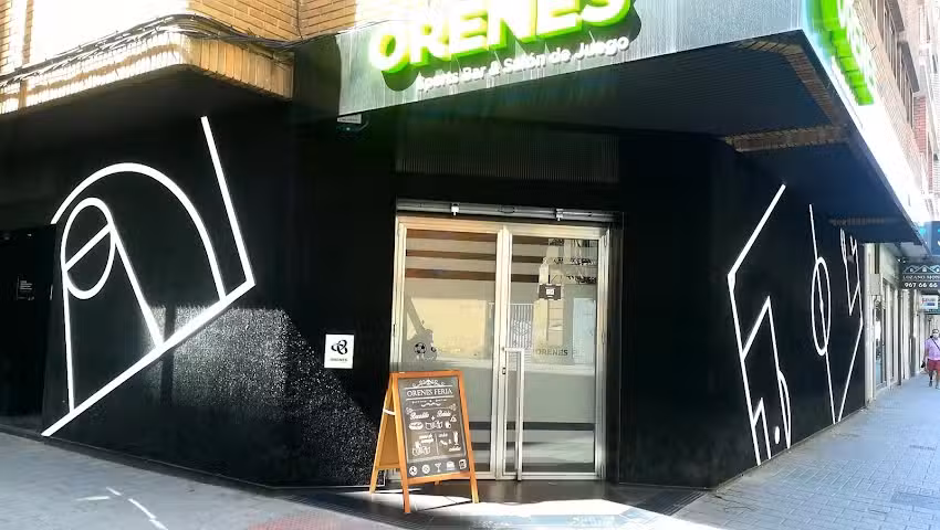 Orenes Sports Bar & Sal&oacute;n de Juego